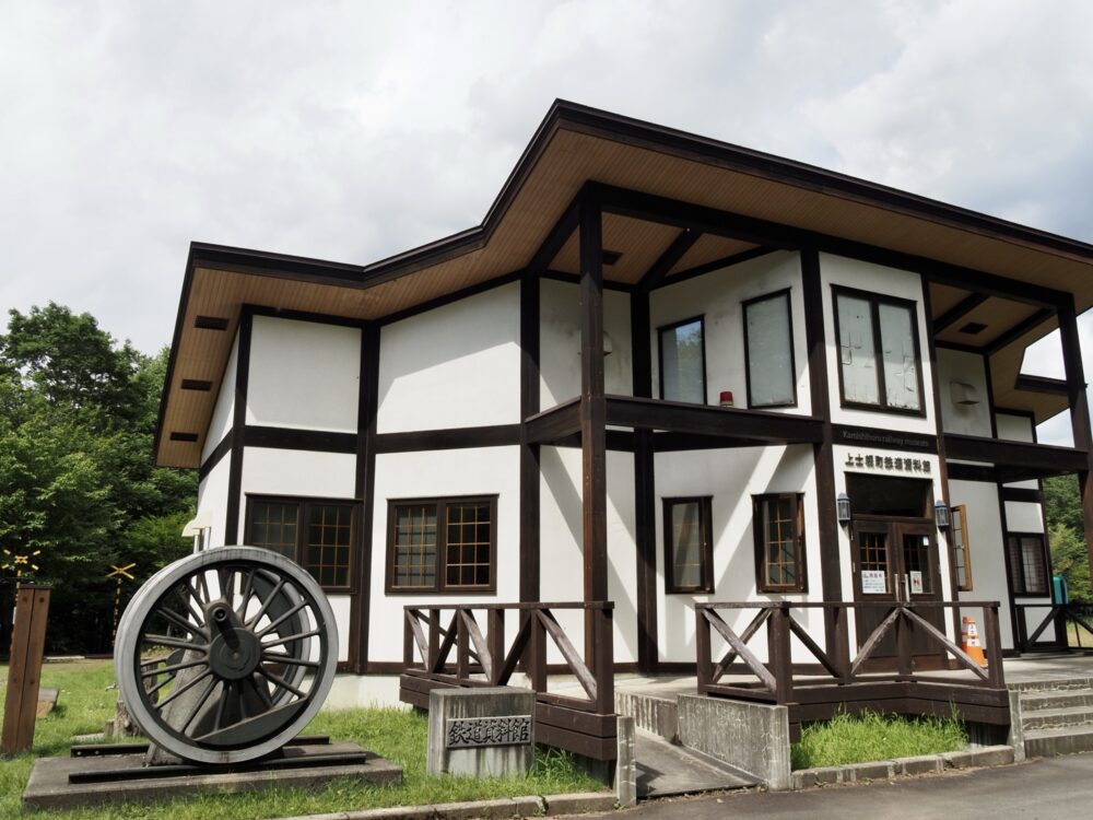 レビュー|北海道タウシュベツ橋梁ツアー!夏の服装や持ち物・周辺の観光情報