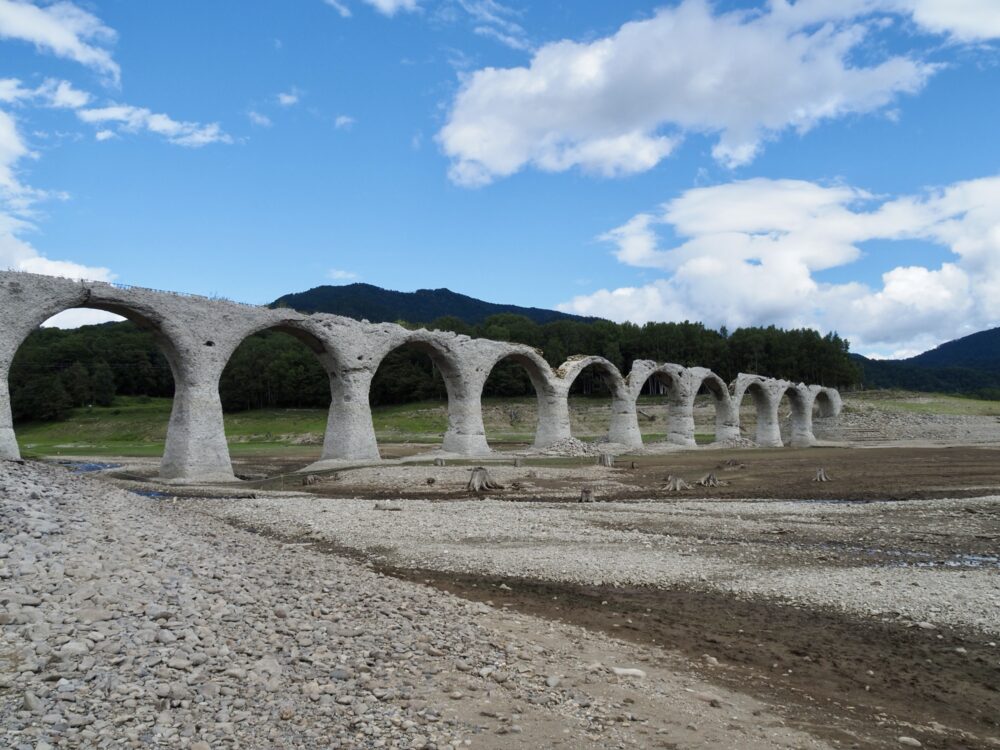 レビュー|北海道タウシュベツ橋梁ツアー!夏の服装や持ち物・周辺の観光情報
