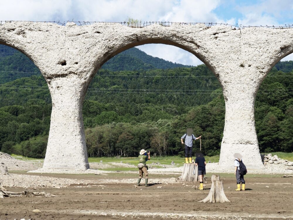 レビュー|北海道タウシュベツ橋梁ツアー!夏の服装や持ち物・周辺の観光情報