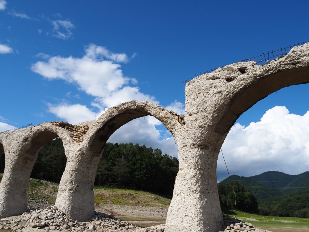 レビュー|北海道タウシュベツ橋梁ツアー!夏の服装や持ち物・周辺の観光情報