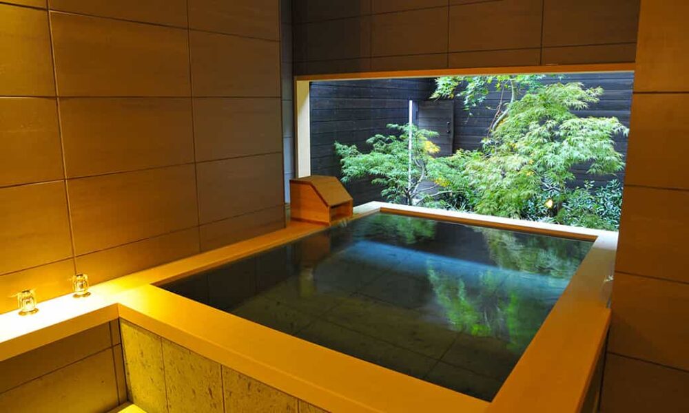 10月11月のカップル紅葉旅におすすめ!絶景の温泉旅館10選|北海道・関東甲信エリア