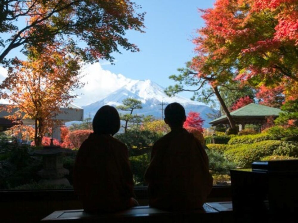 10月11月のカップル紅葉旅におすすめ!絶景の温泉旅館10選|北海道・関東甲信エリア