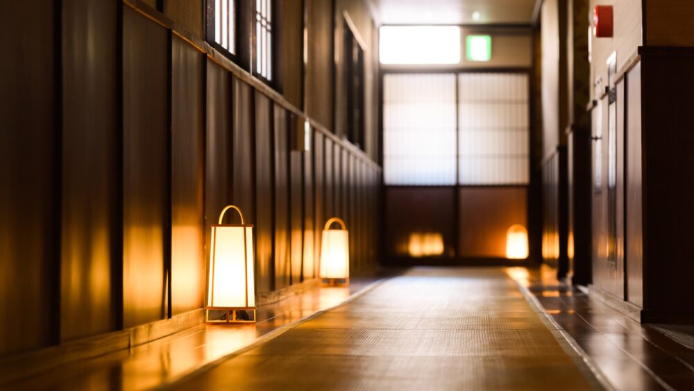 【草津温泉】奈良屋レビュー｜千と千尋感！泉游亭こけもも・カフェ喫茶去メニュー