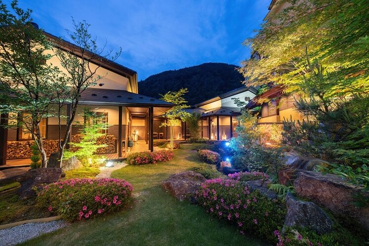 【下呂温泉】日帰り温泉ランチ付きプランおすすめ5選|貸切風呂や個室休憩も