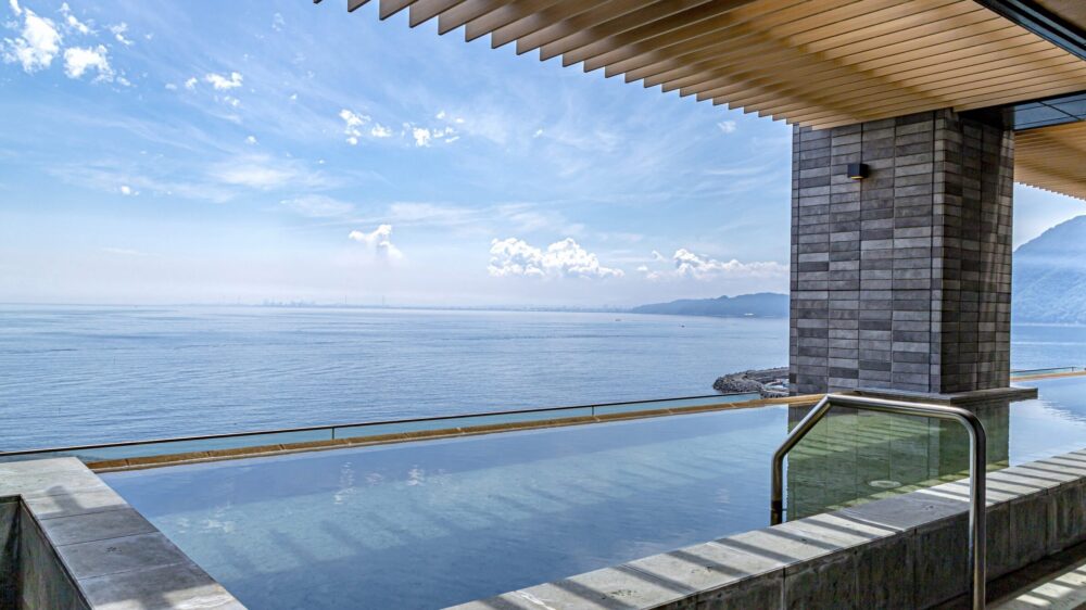 【別府温泉】日帰り温泉ランチ付きおすすめ7選|海が見える家族風呂や源泉掛け流し