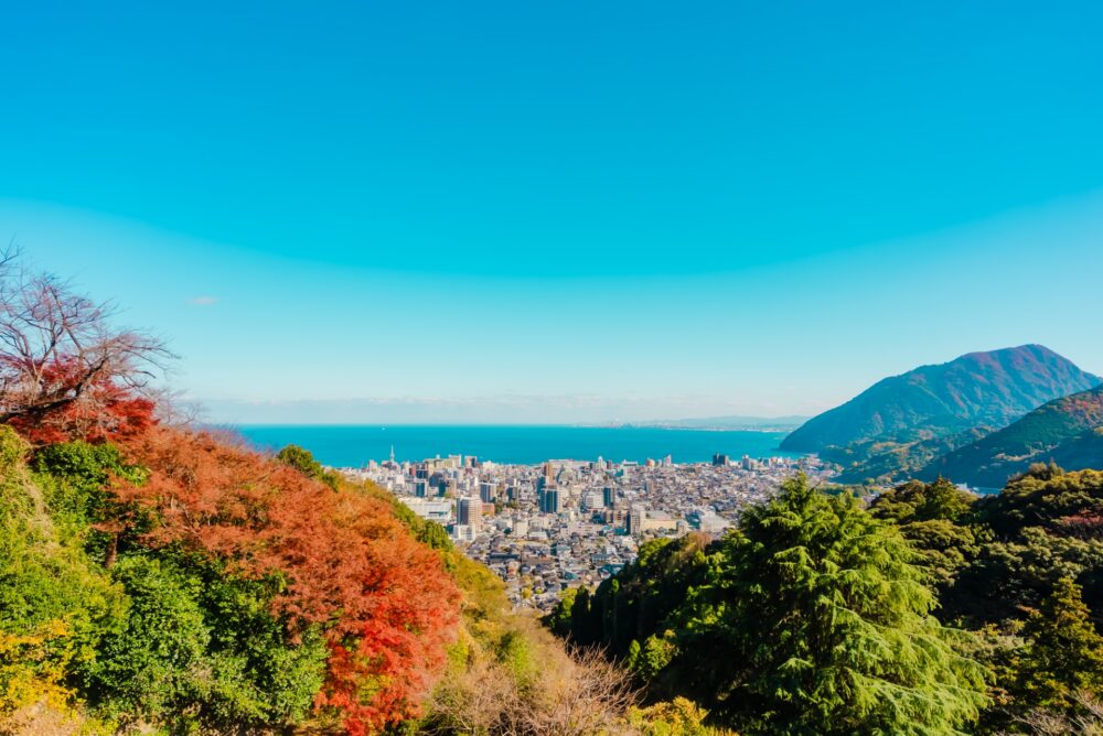 【2026】別府で海鮮食べ放題がすごいホテル4選｜カニなどの美食と温泉を楽しむ